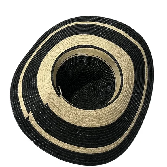 1378. Striped Black and Cream Tote Bag and Matching Sun Hat - Picture 6 of 6